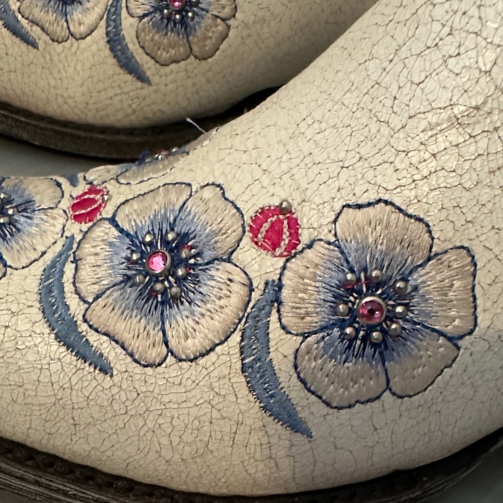 Old Gringo Vermillion Crackle Taupe Floral Embroidered studded Western Booties - Picture 8 of 12